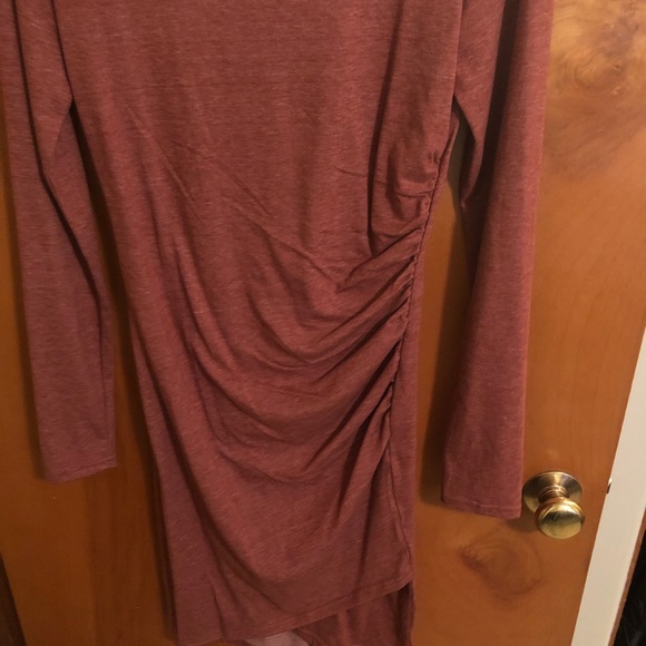 Leith Ruched Bodycon Dress - Picture 2 of 4